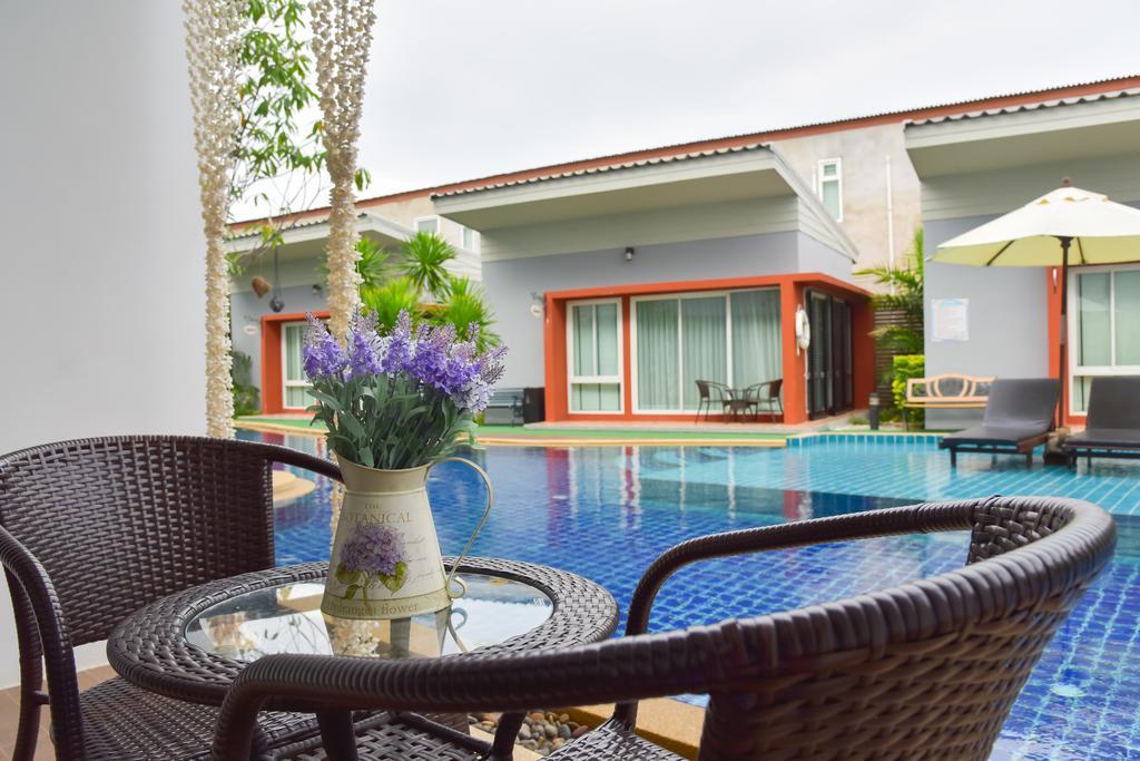Готель Milano Huahin Екстер'єр фото