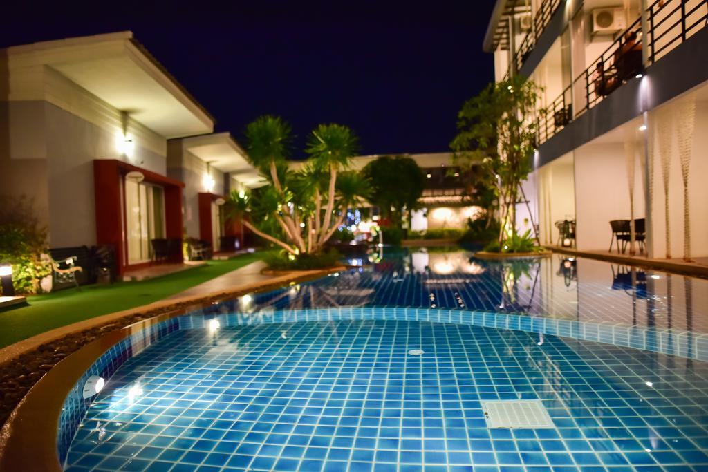 Готель Milano Huahin Екстер'єр фото