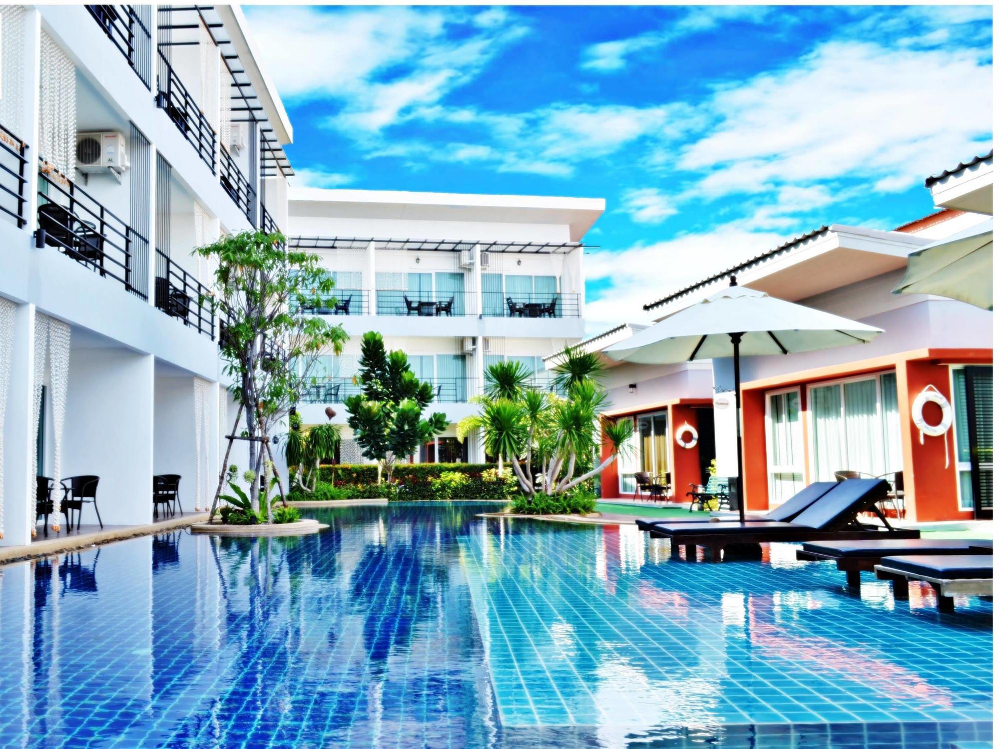 Готель Milano Huahin Екстер'єр фото