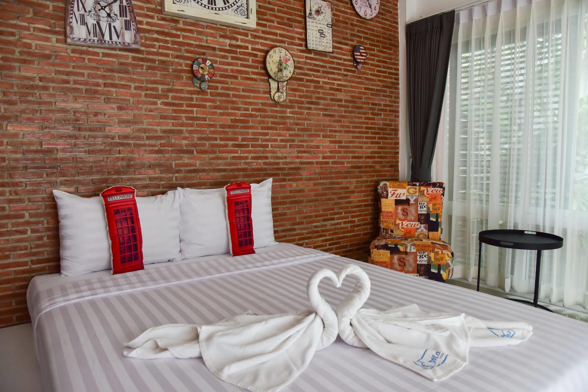 Готель Milano Huahin Екстер'єр фото